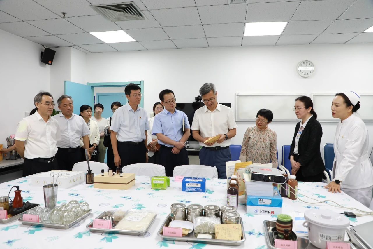 北京市中医药管理局领导一行赴球盟会qmh网页版登录调研