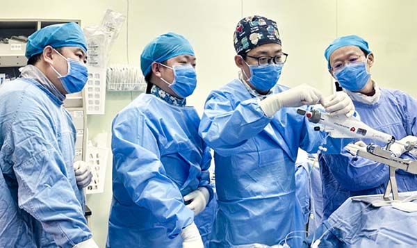 高龄心脏“满血复活”！球盟会qmh网页版登录心内科实施一例高龄重症心衰患者TEER手术